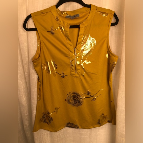 Alex and Parker Elegant Gold Floral Blouse - Picture 7 of 10